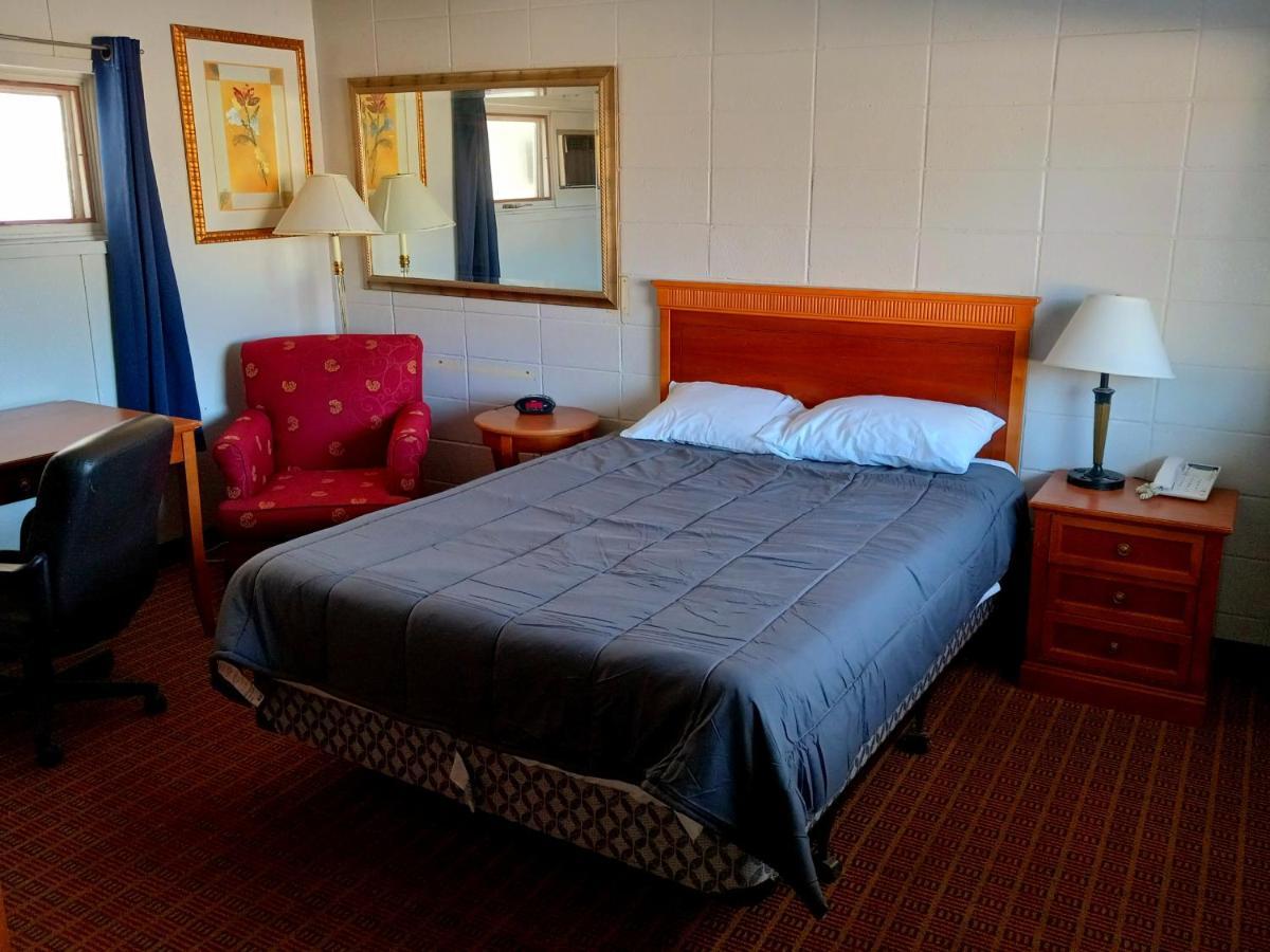 درايدن Chalet Inn Motel المظهر الخارجي الصورة